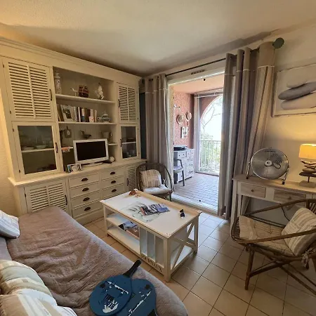 Appartement Avec Piscine, Tennis, Proche - 4 Personnes - Saint Aygulf - Fr-1-226a-161 Fréjus